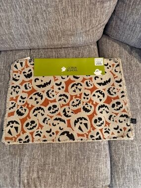 Goblin & Ghoul Orange and Cream Halloween Jack-o'-Lantern Placemat